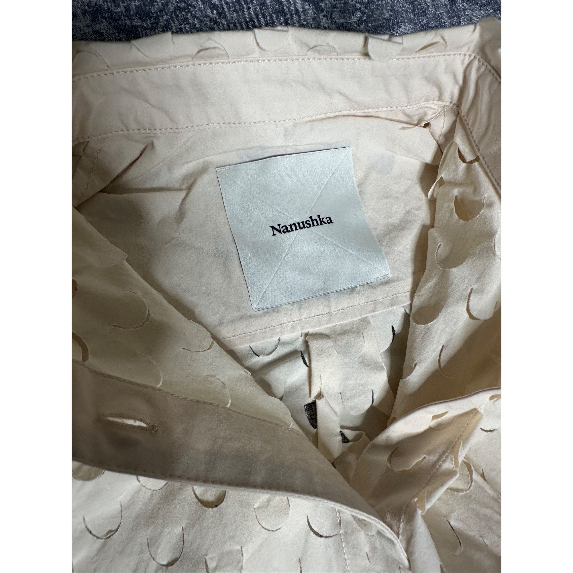 Nanushka Nanushka Aphea Laser Cut Heavy Poplin Shirt Size S / US 4 / IT 40 - 5 Thumbnail