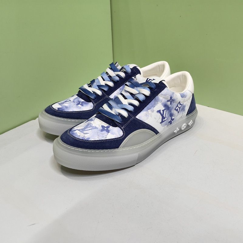 Louis Vuitton Louis Vuitton Ollie Sports Sneakers in Blue 0079 Size US 9 / EU 42 - 1 Thumbnail