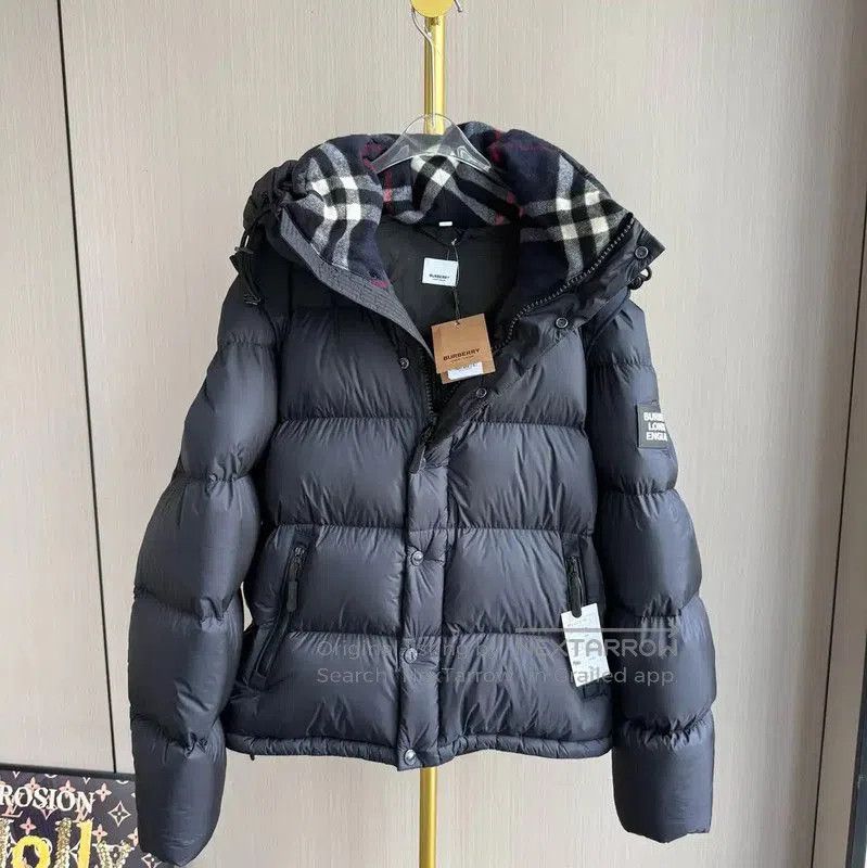 Burberry Burberry Women's Black Nylon Puffer Jacket. Size L / US 10 / IT 46 - 7 Thumbnail