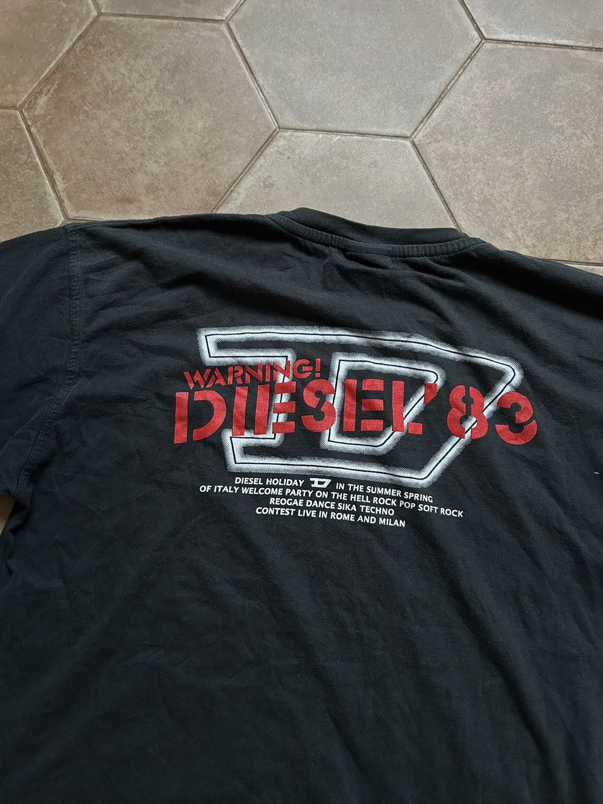 Diesel Vintage Diesel Black Graphic Print T-Shirt rare Size US M / EU 48-50 / 2 - 6 Thumbnail
