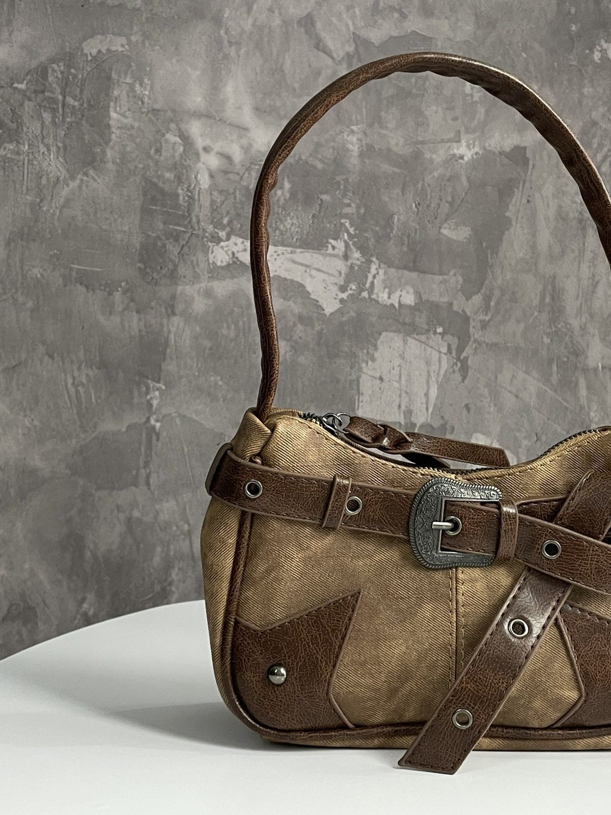 20471120 × Japanese Brand Y2K Vintage Faux Leather Glamour Bb Simons Style Bag Size ONE SIZE - 2 Thumbnail