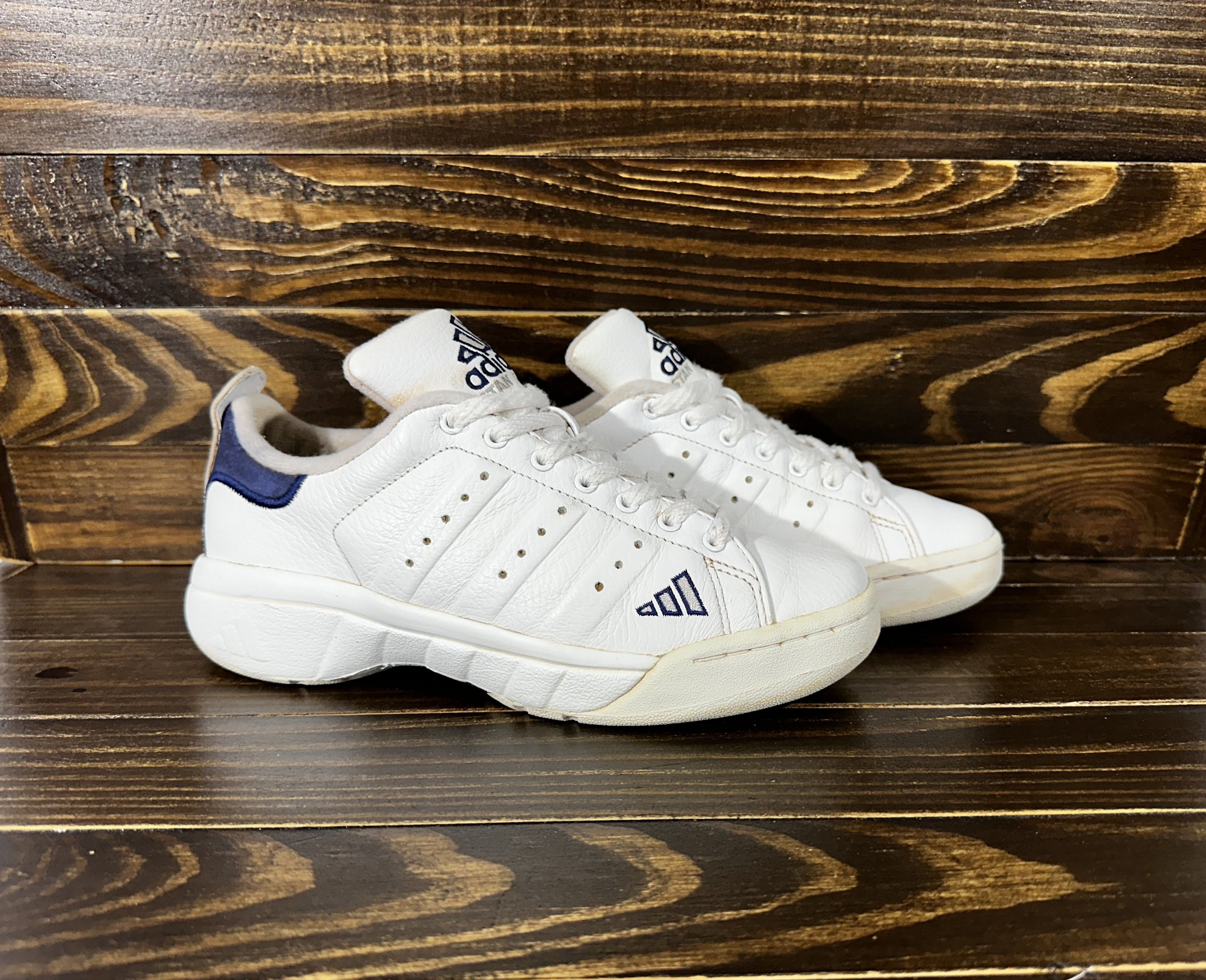 Adidas vintage tennis shoes best sale