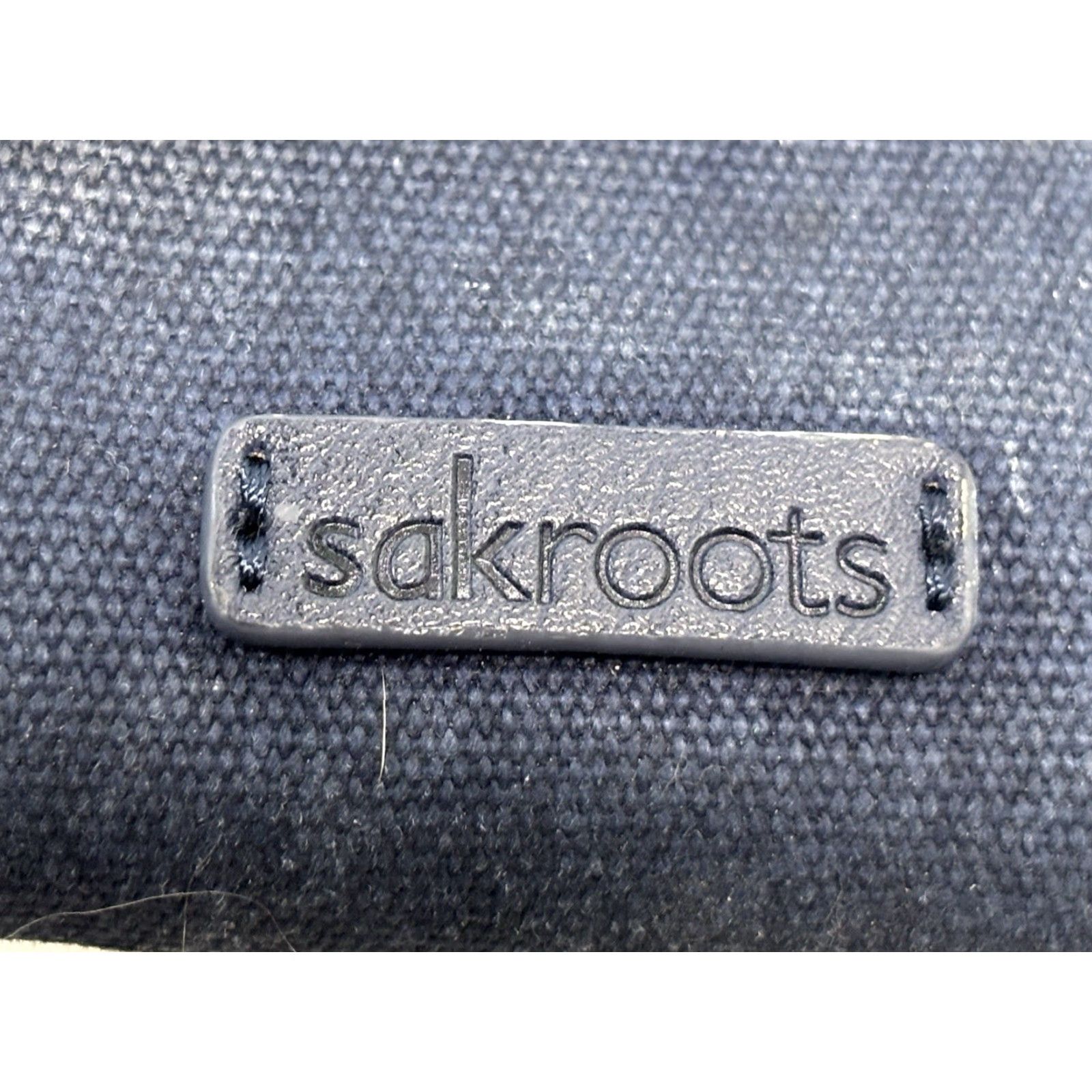 Vintage SAKROOTS Crossbody Bag Charm Blue White Owl Tassel Size ONE SIZE - 7 Thumbnail
