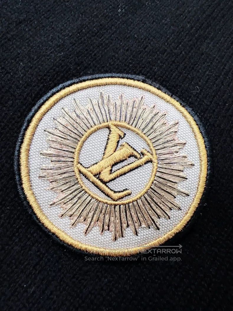 Louis Vuitton Louis Vuitton Cashmere Black Chain Badge Sweater Size US M / EU 48-50 / 2 - 3 Thumbnail