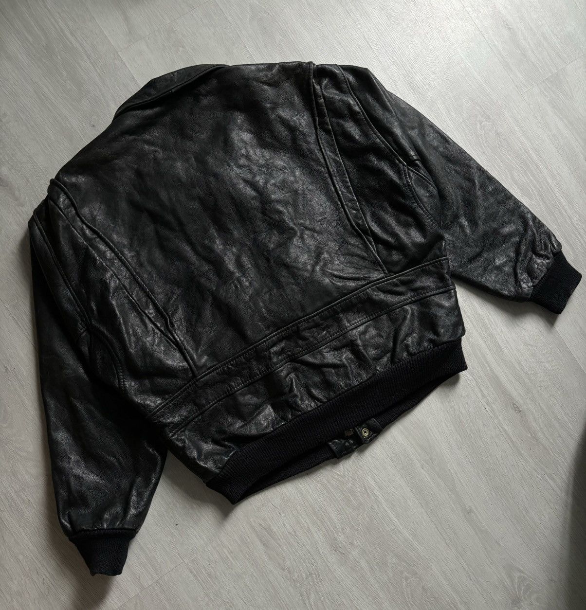 Vintage A-2 vintage Leather aviation bomber jacket 1970s Size US L / EU 52-54 / 3 - 2 Thumbnail