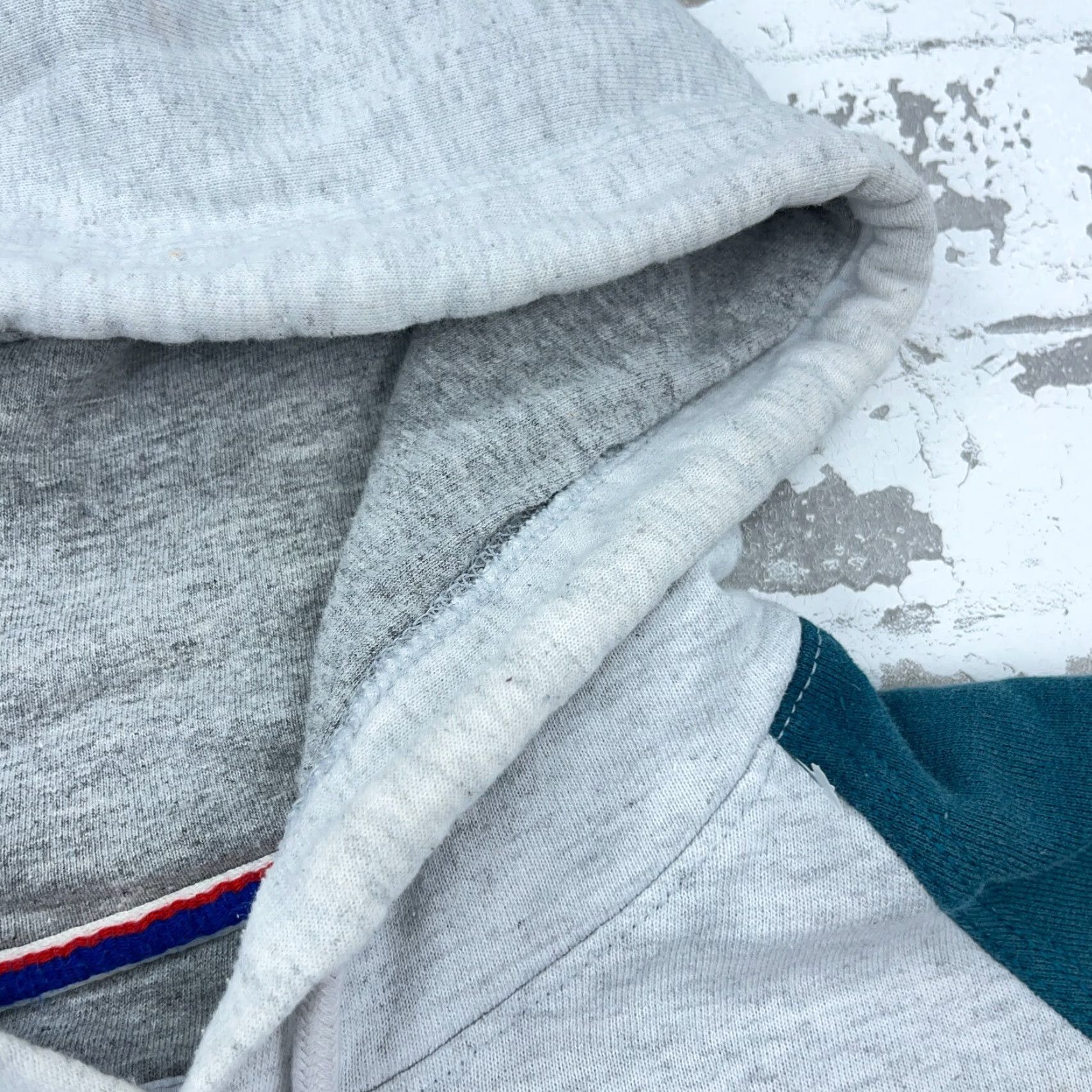 Champion Champion Hoodie Men Medium Green Gray Sweatshirt Colorblock Logo Graphic Print Hooded Pockets Reverse Weave 90s Sport Mens Size US M / EU 48-50 / 2 - 6 Thumbnail