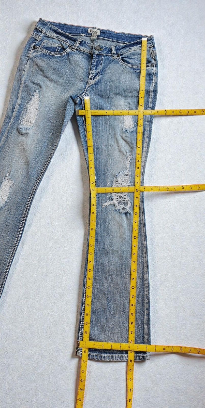Le Grande Bleu (L.G.B.) Mudd Bootcut Flared Distressed Women Jeans LGB Size 33" - 11 Thumbnail