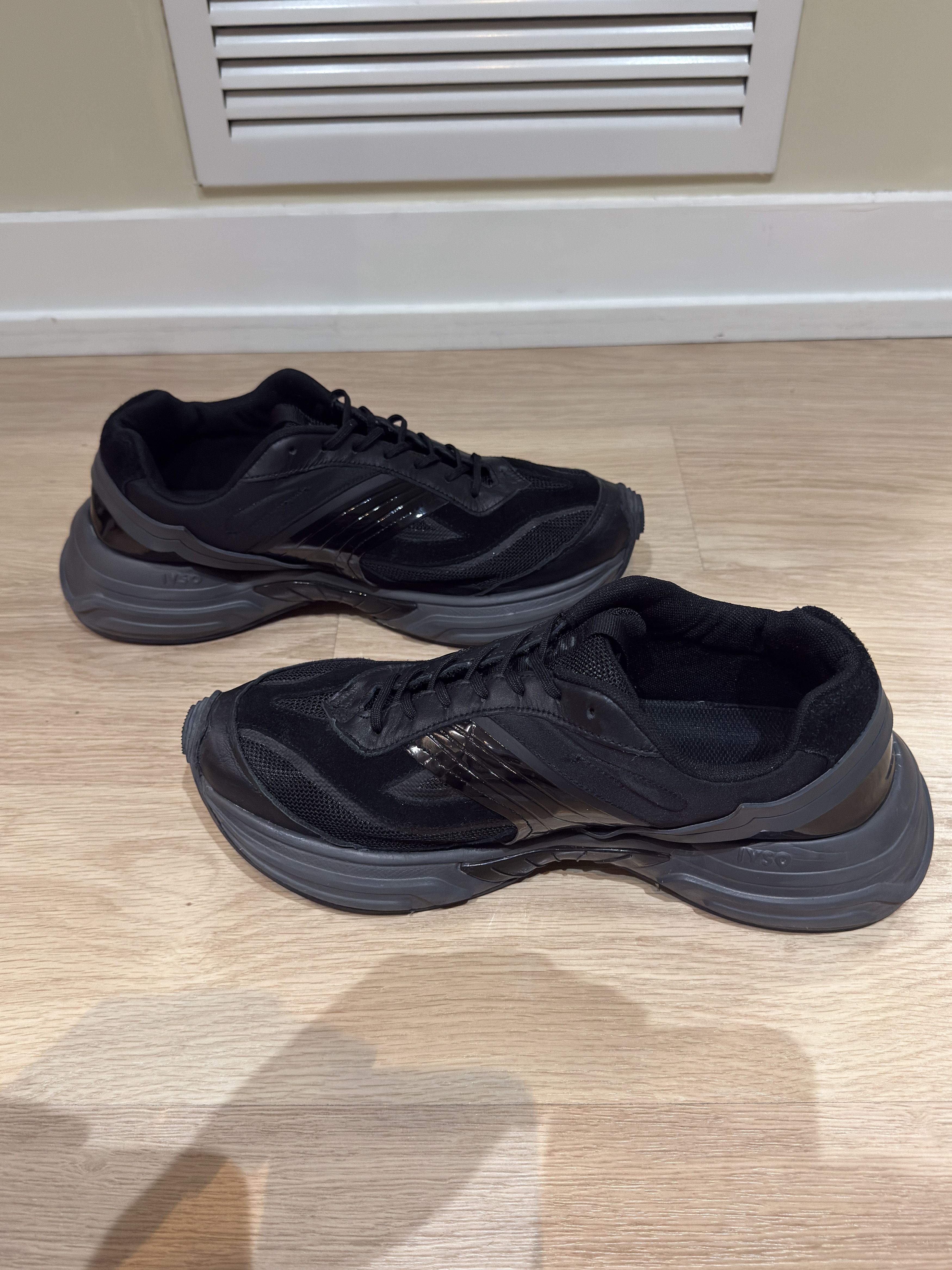 Other IYSO Acumik Sneakers (size 11) Size US 11 / EU 44 - 5 Thumbnail