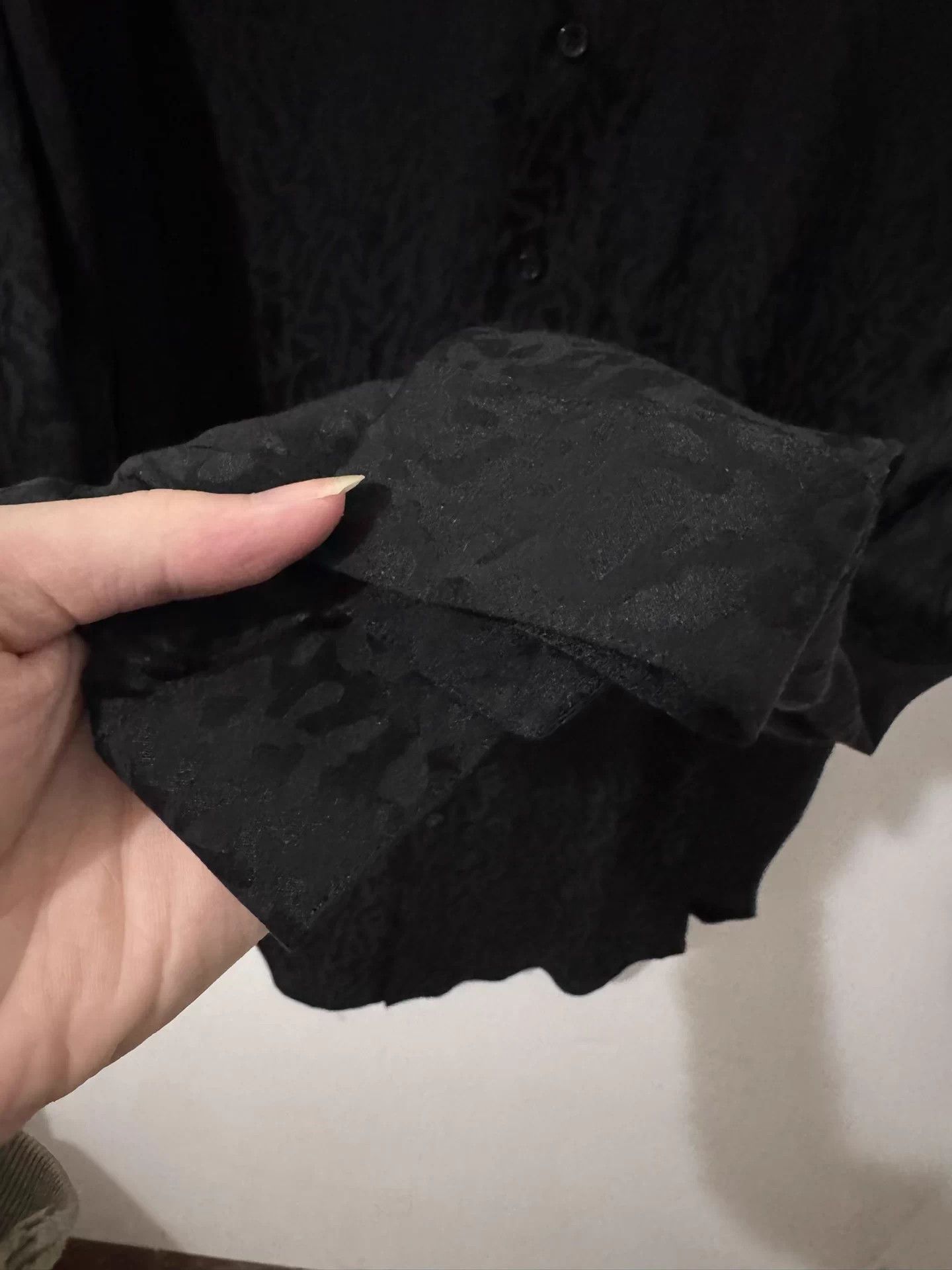 Saint Laurent Paris Saint Laurent SLP20FW runway style mulberry silk shirt Size US M / EU 48-50 / 2 - 4 Thumbnail