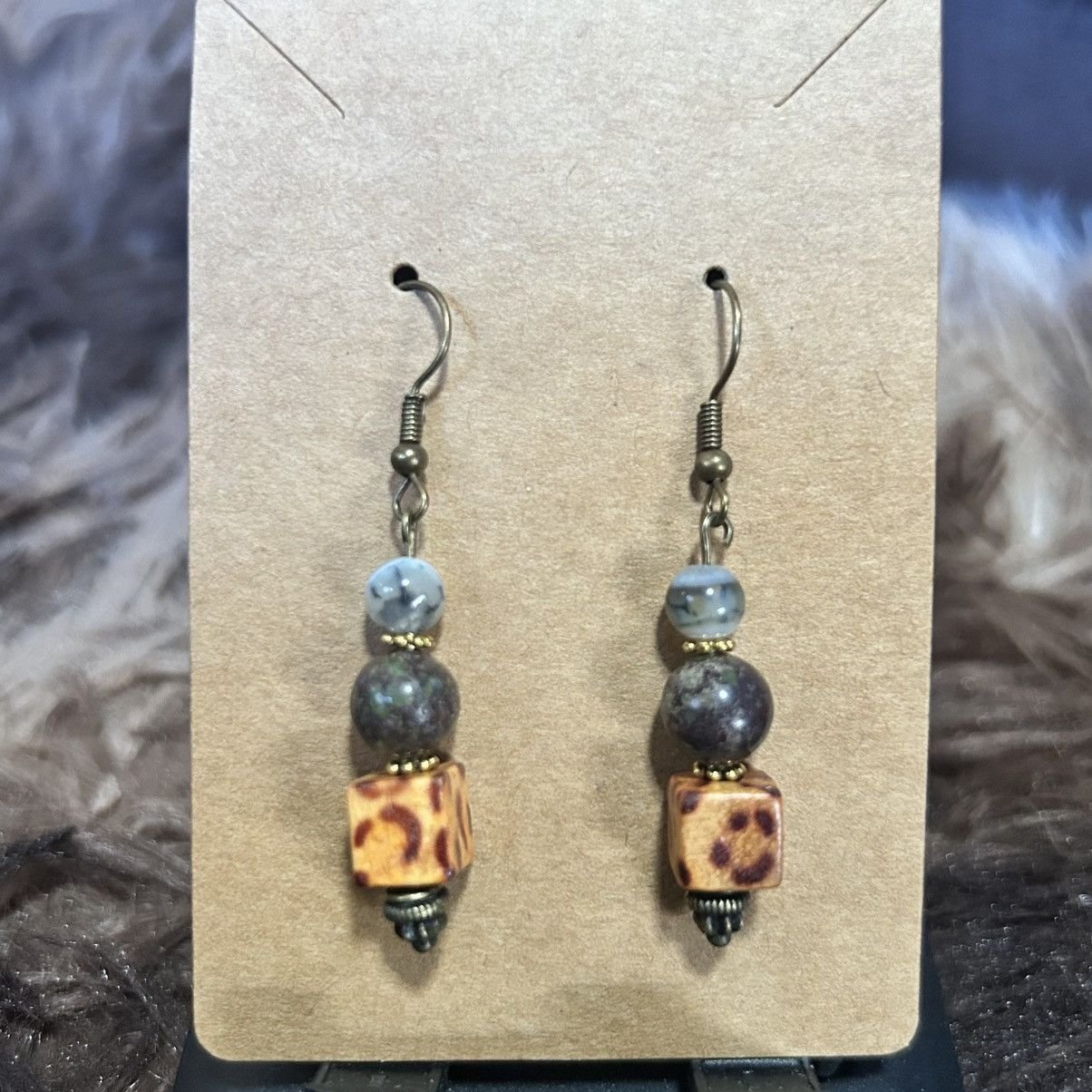 Handmade Handcrafted vintage wood bead dragon vein agate earrings Size ONE SIZE - 2 Thumbnail