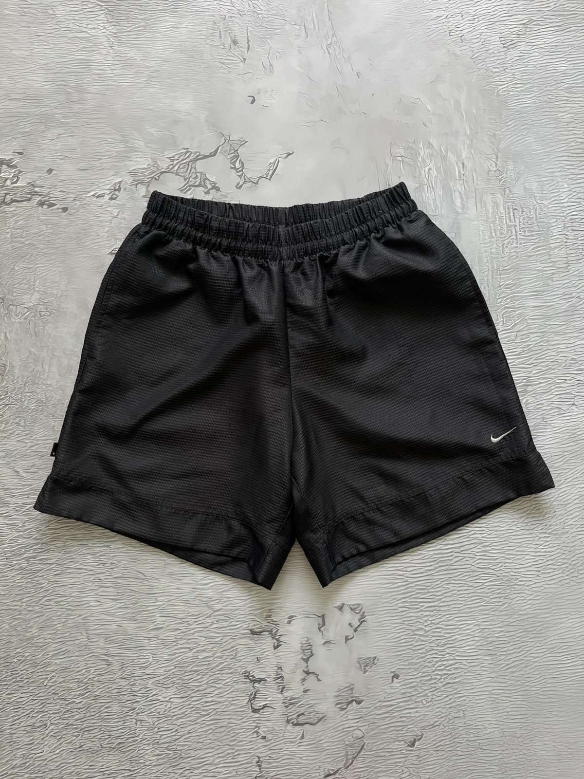 Nike Nike Y2K Streetwear Vintage Shorts Rare Black Size US 32 / EU 48 - 2 Thumbnail