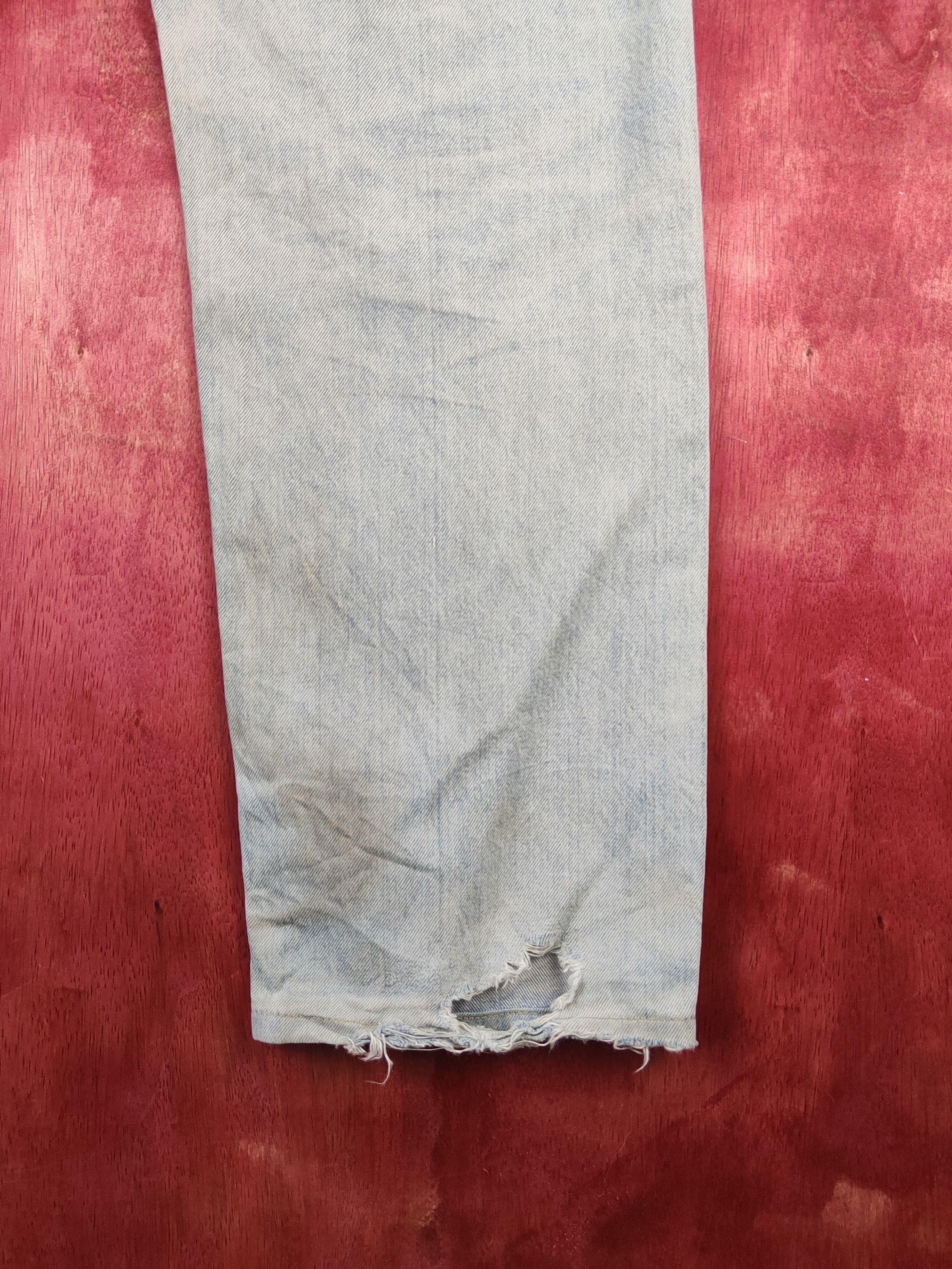 Japanese Brand Uniqlo Blue Faded Distressed Ripped Jeans #S2140 Size US 34 / EU 50 - 12 Thumbnail