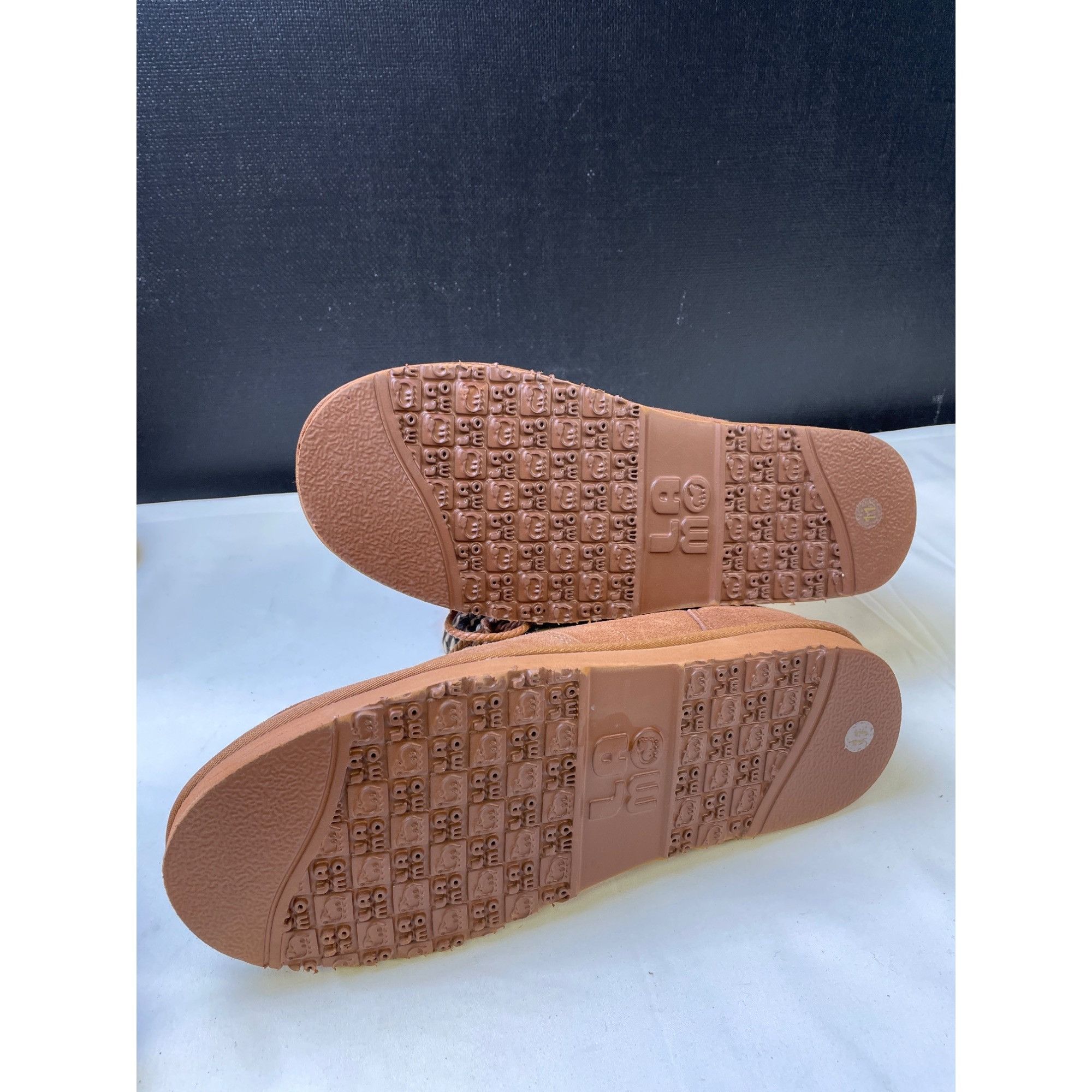 Other Lams Women's Tan Suede Water Stain Resistant Boots shoes Siz Size US 11 / IT 41 - 7 Thumbnail