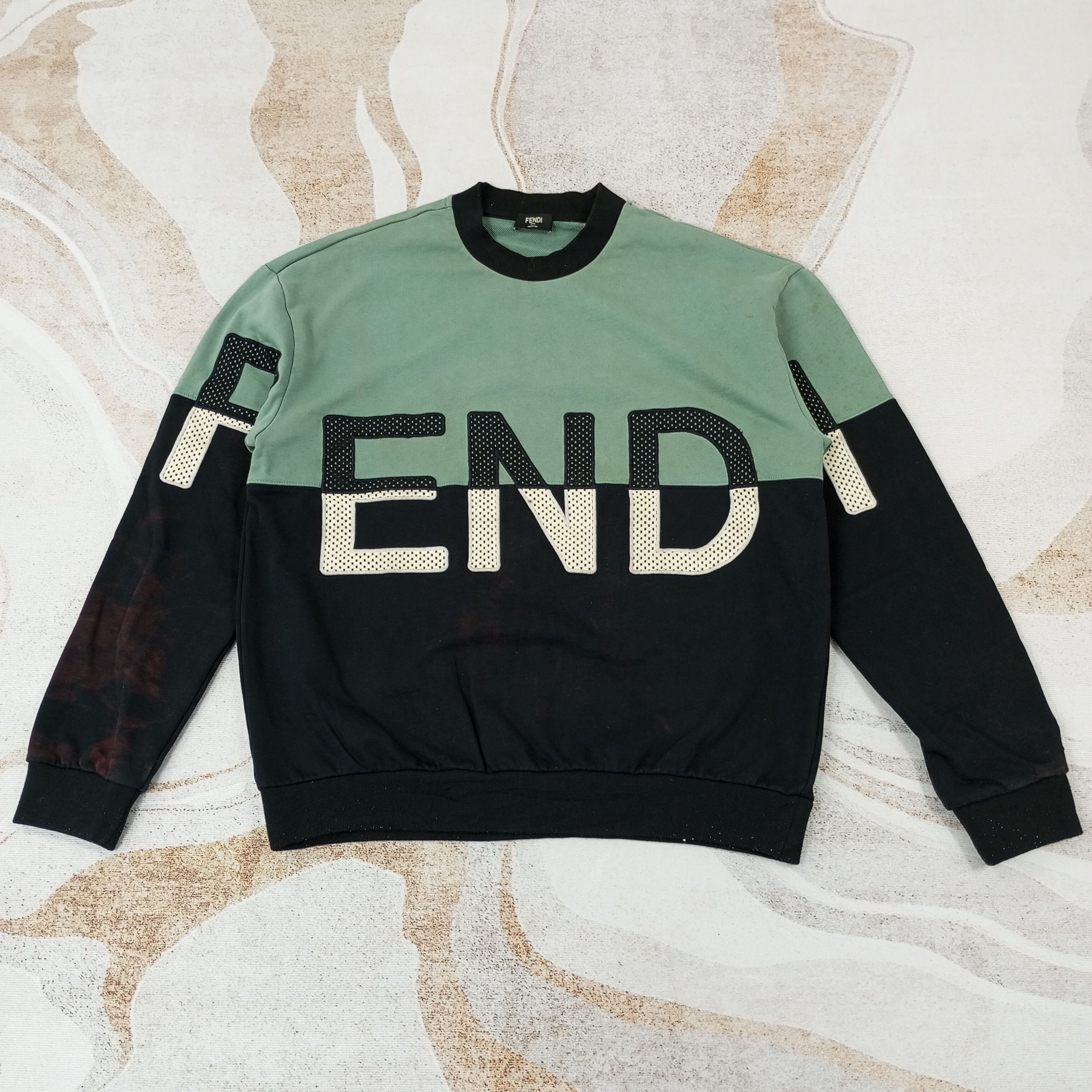 Vintage Fendi Spellout Design Sweatshirt c234n25 Size US L / EU 52-54 / 3 - 1 Thumbnail