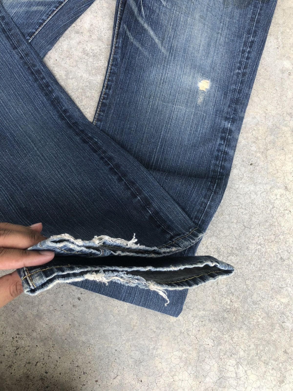 If Six Was Nine Japanese Lee Flared Jeans Distressed Denim Size US 34 / EU 50 - 20 Thumbnail