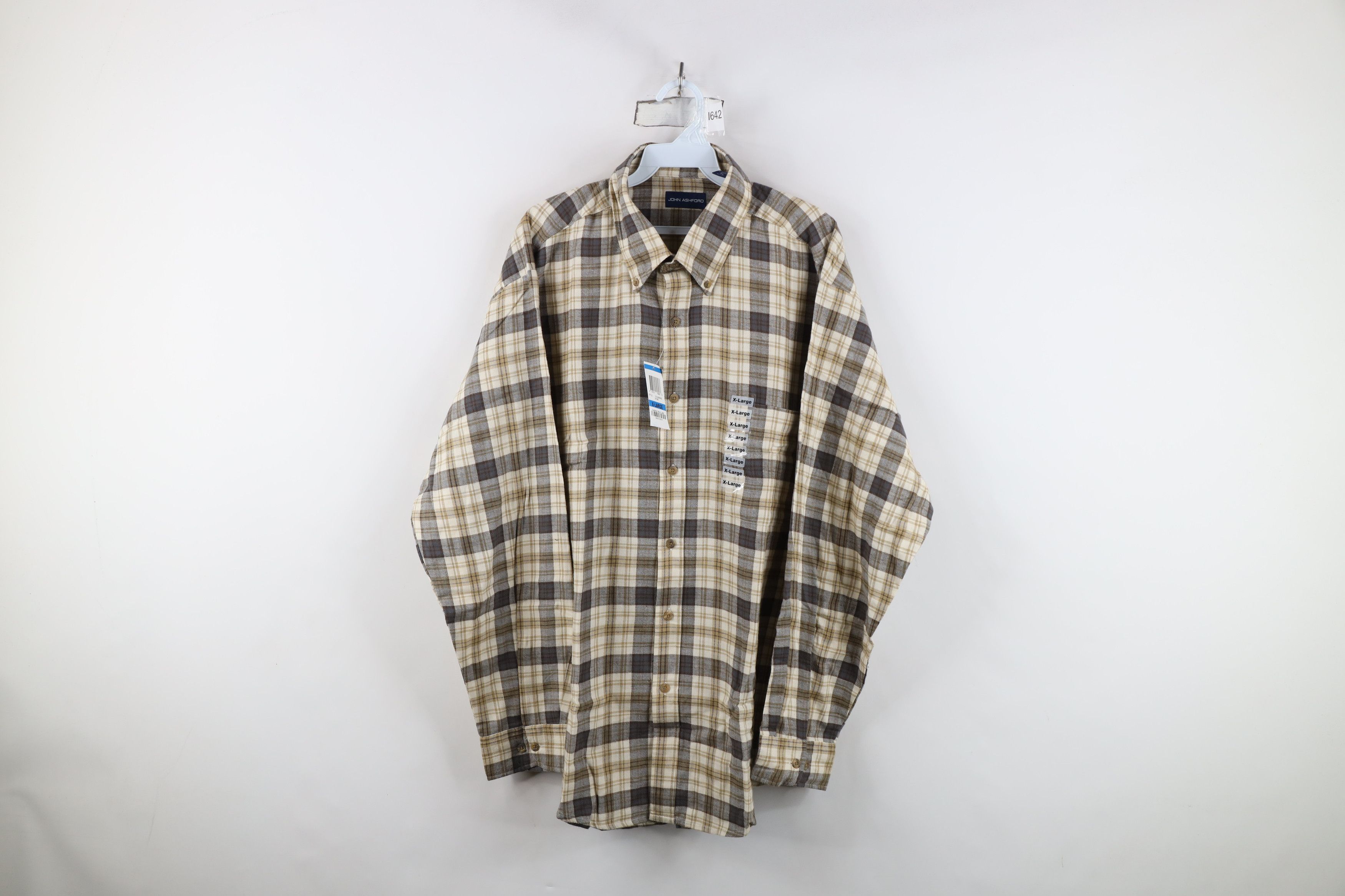 Vintage Deadstock Vintage Streetwear Collared Button Down Shirt Size US XL / EU 56 / 4 - 1 Thumbnail