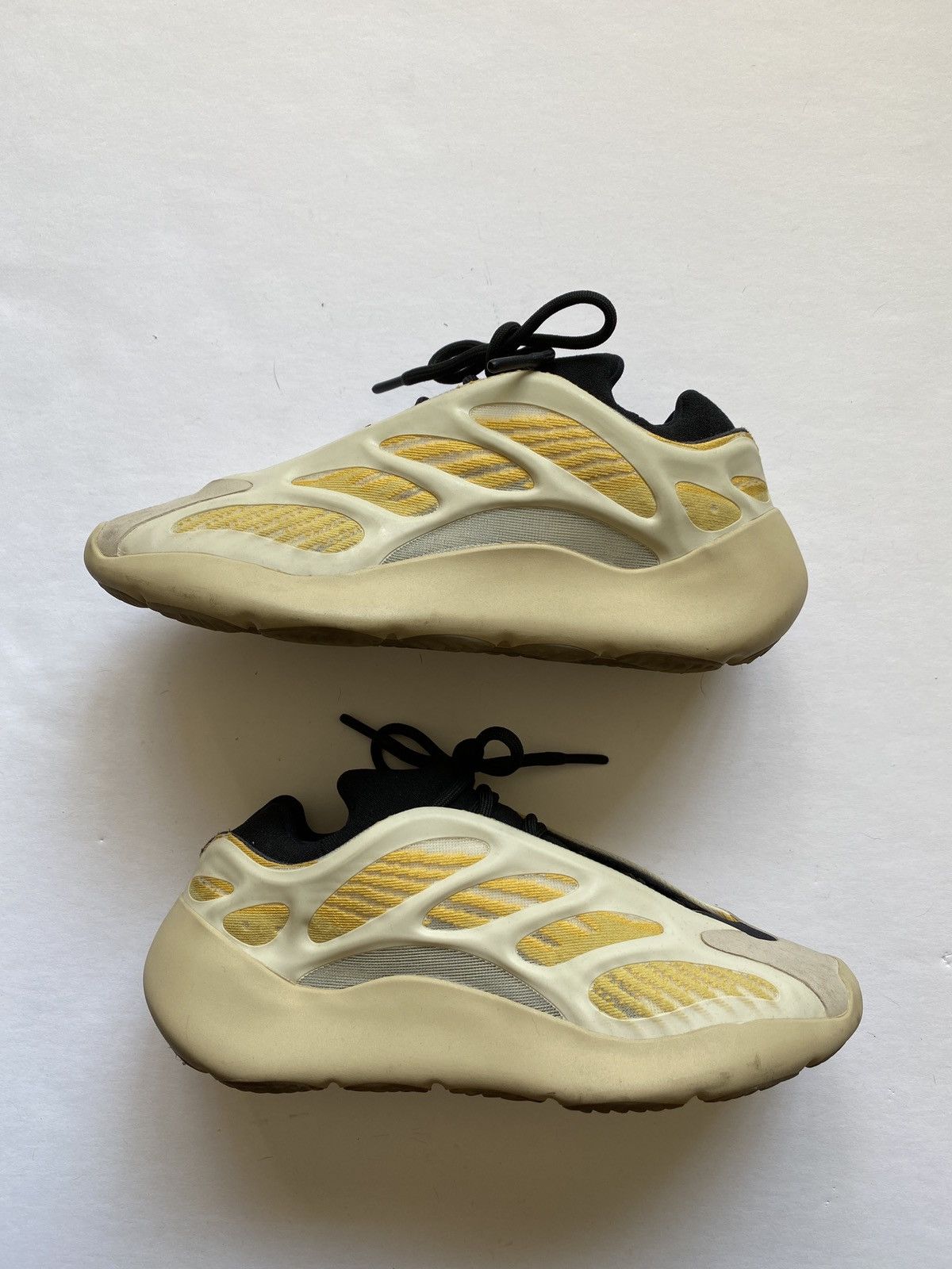 Adidas yeezy shop 700 grailed