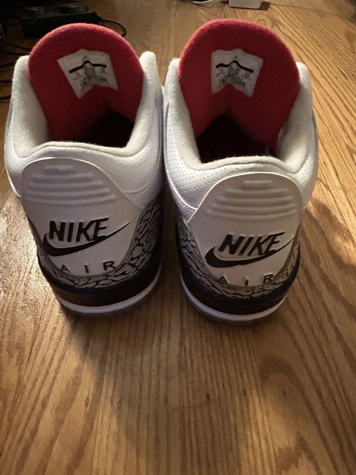 Jordan Brand Air Jordan 3 Retro White Cement 88’ Dunk Contest Size 11 Size US 11 / EU 44 - 4 Thumbnail