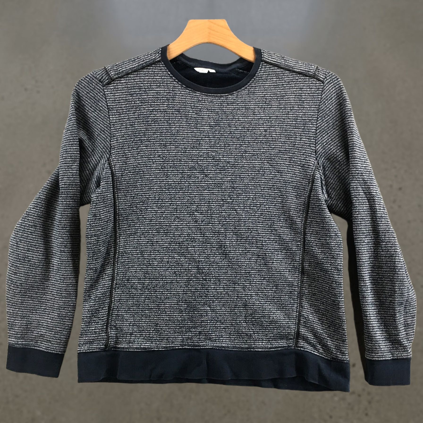 Calvin Klein Calvin Klein Sweater Mens L Blue Cotton Blend Crewneck Pullover Longsleeve Shirt Size US L / EU 52-54 / 3 - 1 Thumbnail