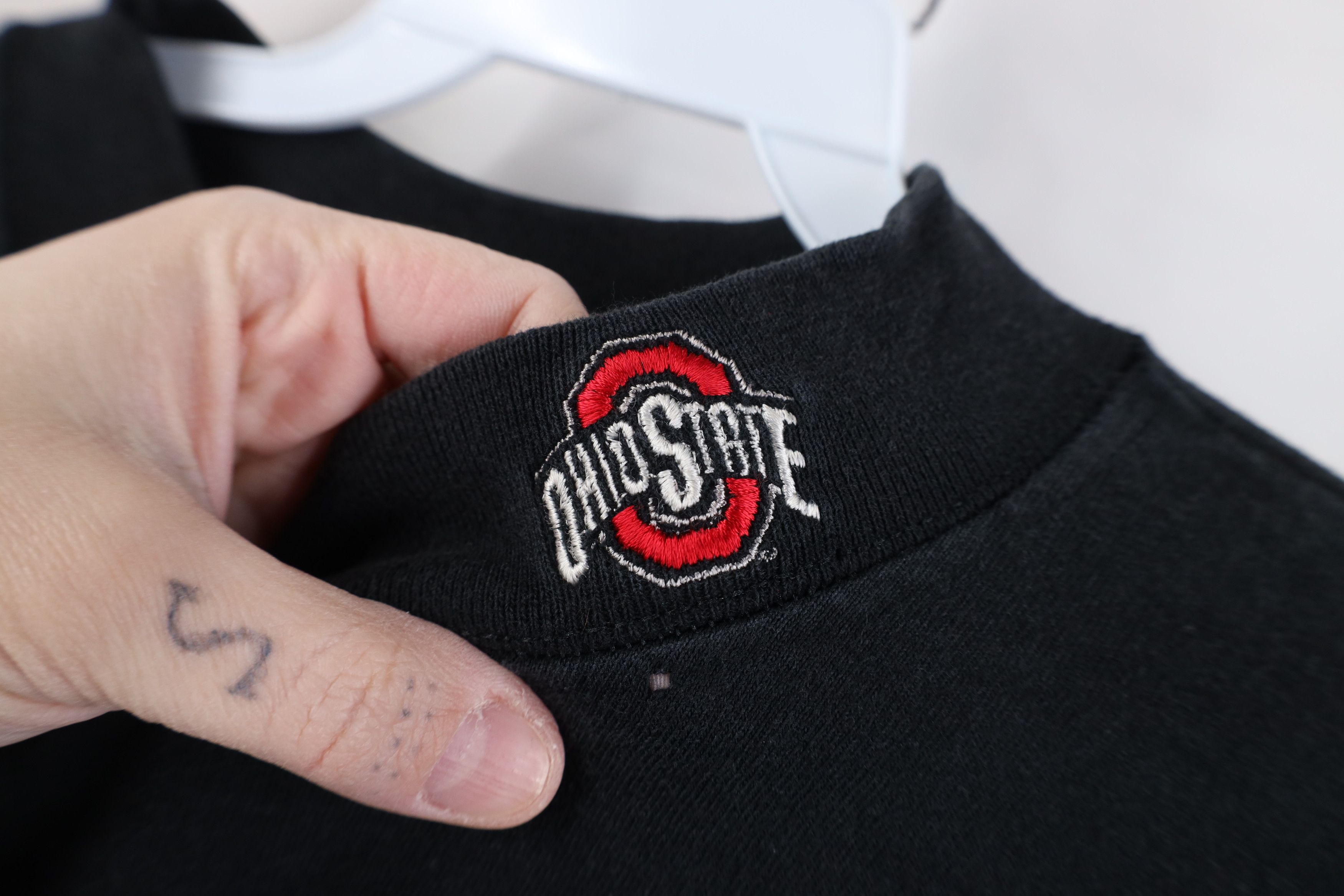 Vintage Vintage 90s Ohio State University Mock Neck T-Shirt USA Size US XL / EU 56 / 4 - 4 Thumbnail