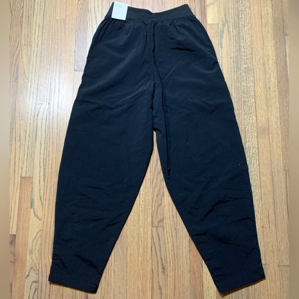 Nike Nike Women Pants XS Black Loose Fit High Rise Joggers Sherpa Pockets Track Pants NWT Regular Size 26" / US 2 / IT 38 - 6 Thumbnail