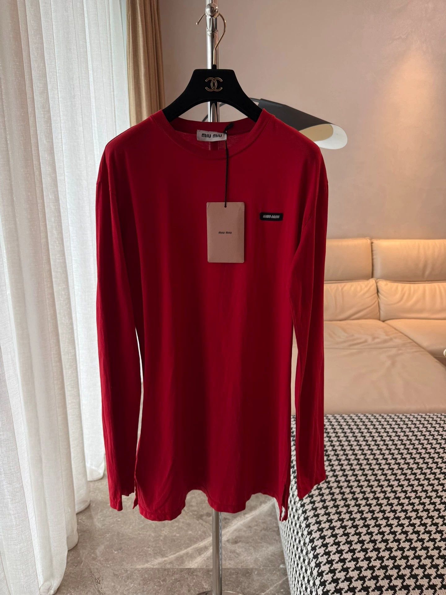 Miu Miu MIU MIU Long Sleeve Logo T-Shirt L New with Tags Size L / US 10 / IT 46 - 1 Thumbnail