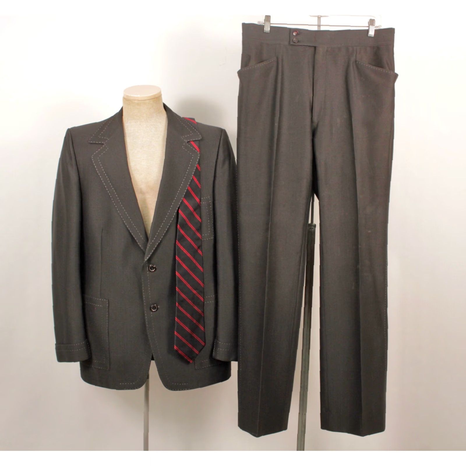 Vintage VINTAGE Mens VTG 70s 2 PC Black Polyester Leisure Suit W Tie Sz M 1970s Disco Size 40R - 2 Thumbnail