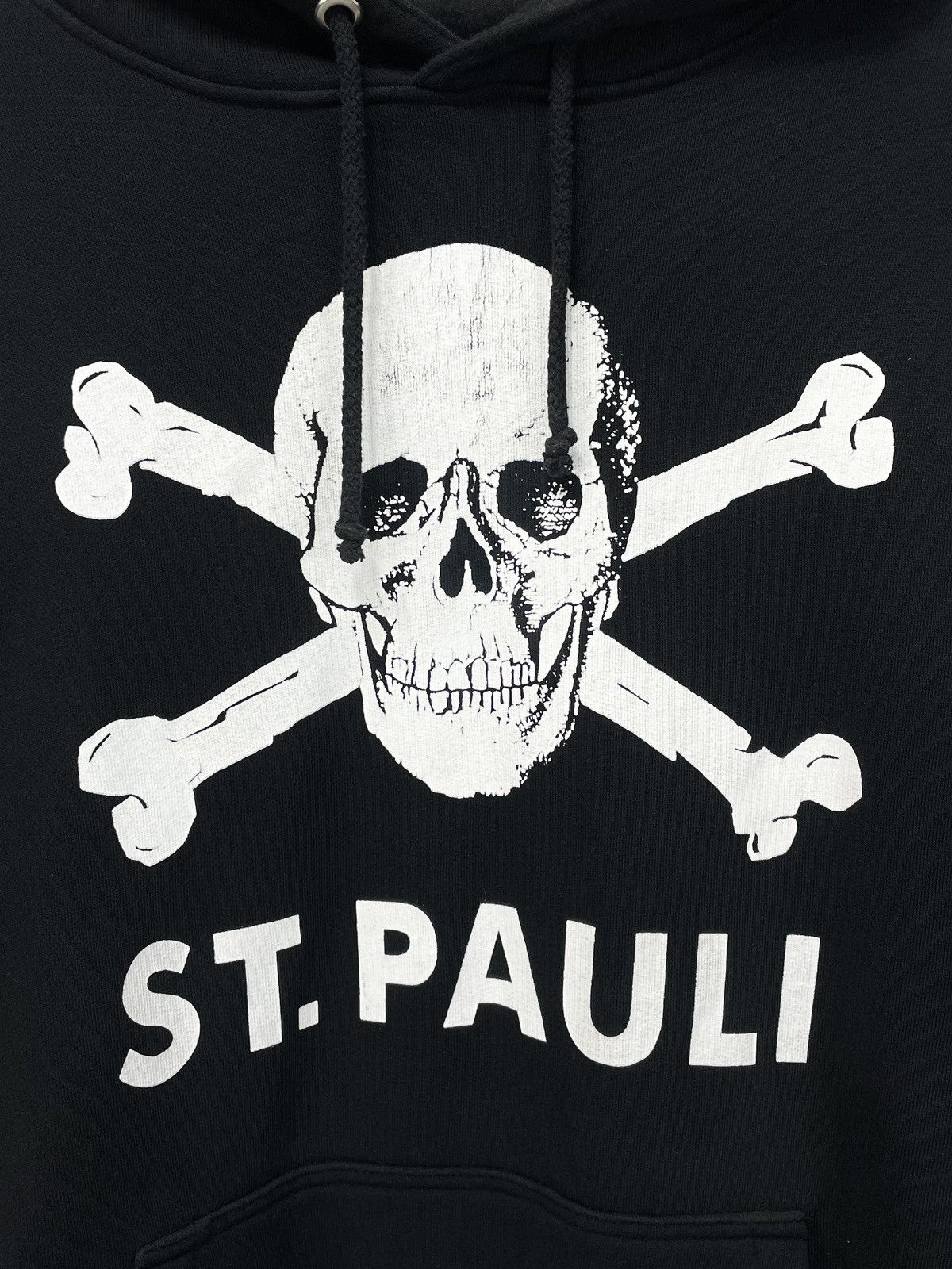 Vintage FC St. Pauli Hoodie – Size M – Made in Turkey Size US M / EU 48-50 / 2 - 2 Thumbnail