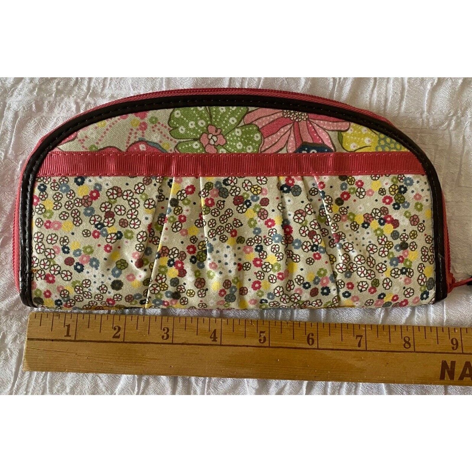Other Thirty One Retired Wallet Floral Free Spirit Women’s Size ONE SIZE - 4 Thumbnail