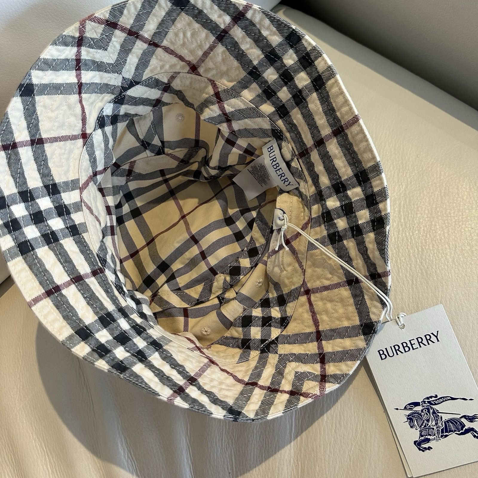 Burberry NEW Burberry Nova Check Patterned Bucket Hat w/ Tags SZ L Size ONE SIZE - 6 Thumbnail
