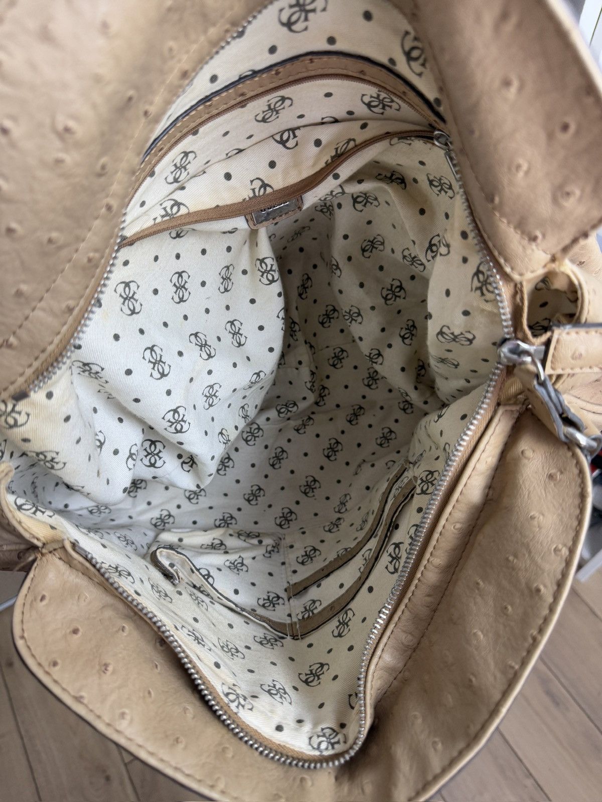 Guess × Vintage Vintage y2k Guess big logo leather shoulderbag designer rare Size ONE SIZE - 14 Thumbnail