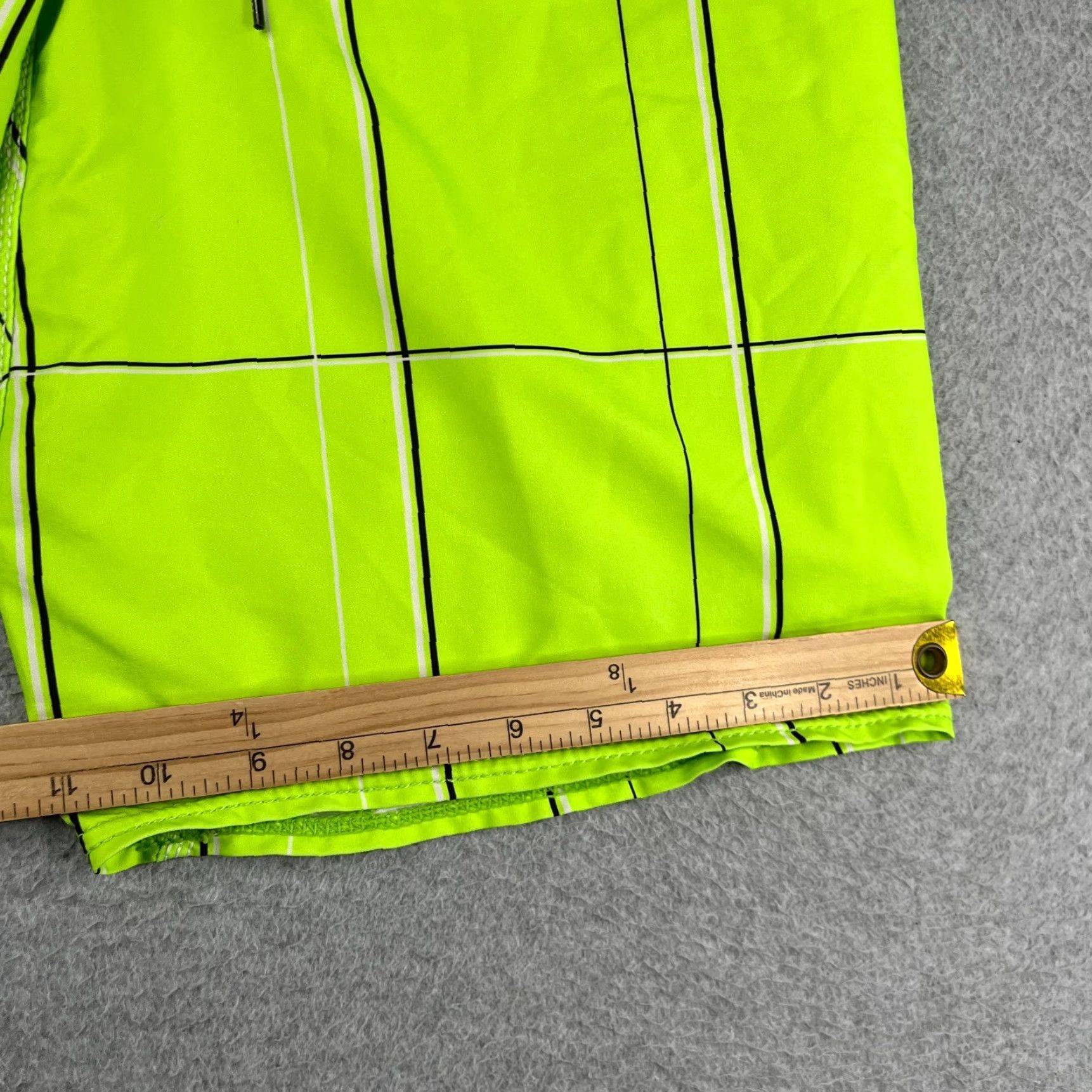 Billabong Billabong Mens Board Shorts 31 Neon Green Check Swim Trunks Bathing Suit Green Mens Board Shorts 31 Beach Surfing Size US 31 - 2 Thumbnail