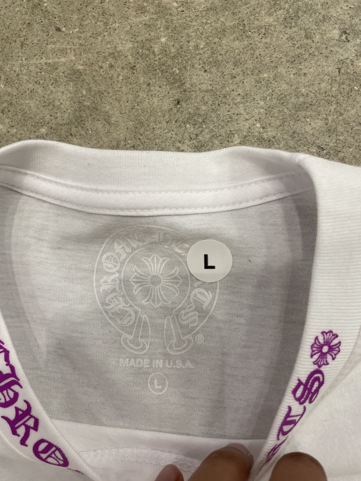 Chrome Hearts Chrome Hearts Purple Script Logo Tee White Size US L / EU 52-54 / 3 - 4 Thumbnail