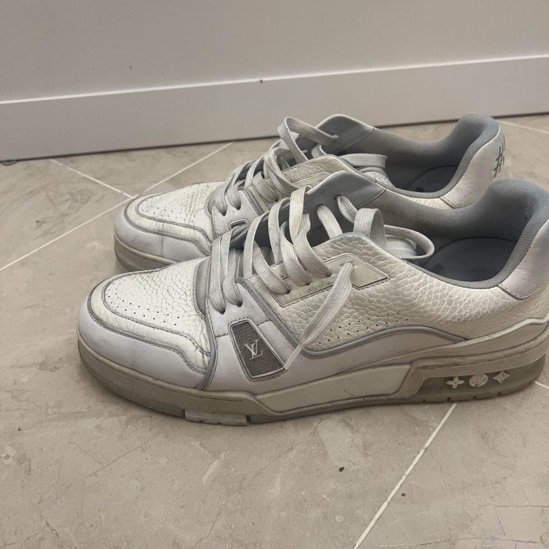 Louis Vuitton Louis Vuitton Trainer White Low-Top Fashion Sneakers 0079 Size US 9.5 / EU 42-43 - 1 Thumbnail