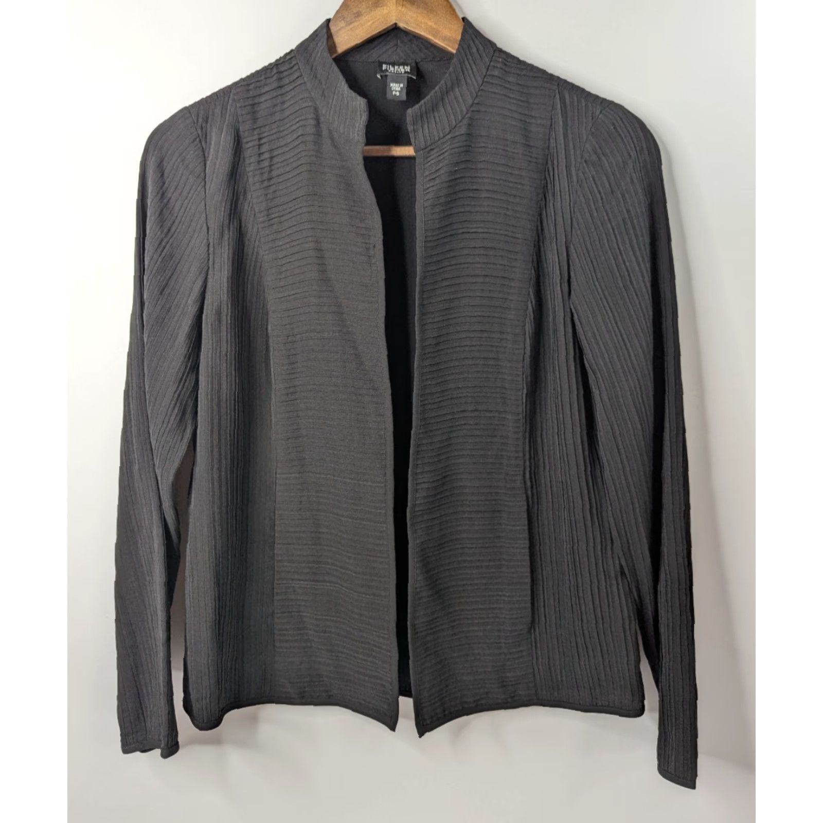 Eileen Fisher EILEEN FISHER Silk Pleated Open front Long Sleeve Black Blazer Top Petite Small Blazer Women Silk Open Front Pleated Black Small Petite Size S / US 4 / IT 40 - 2 Thumbnail