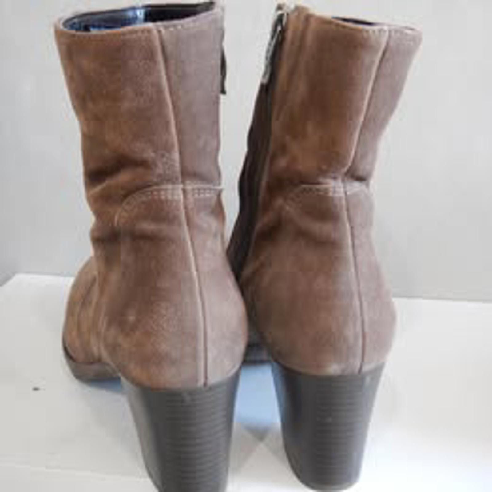 Aran Isles Knitwear ARA Women's Suede Leather Ankle Boots Zip Up Shoe size 7 Size US 8 / IT 38 - 5 Thumbnail