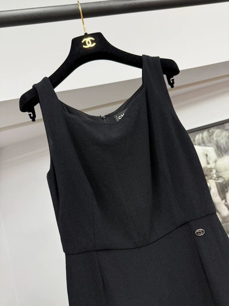 Chanel Chanel Black jumpsuit Size 25" / US 0 / IT 36 - 2 Thumbnail
