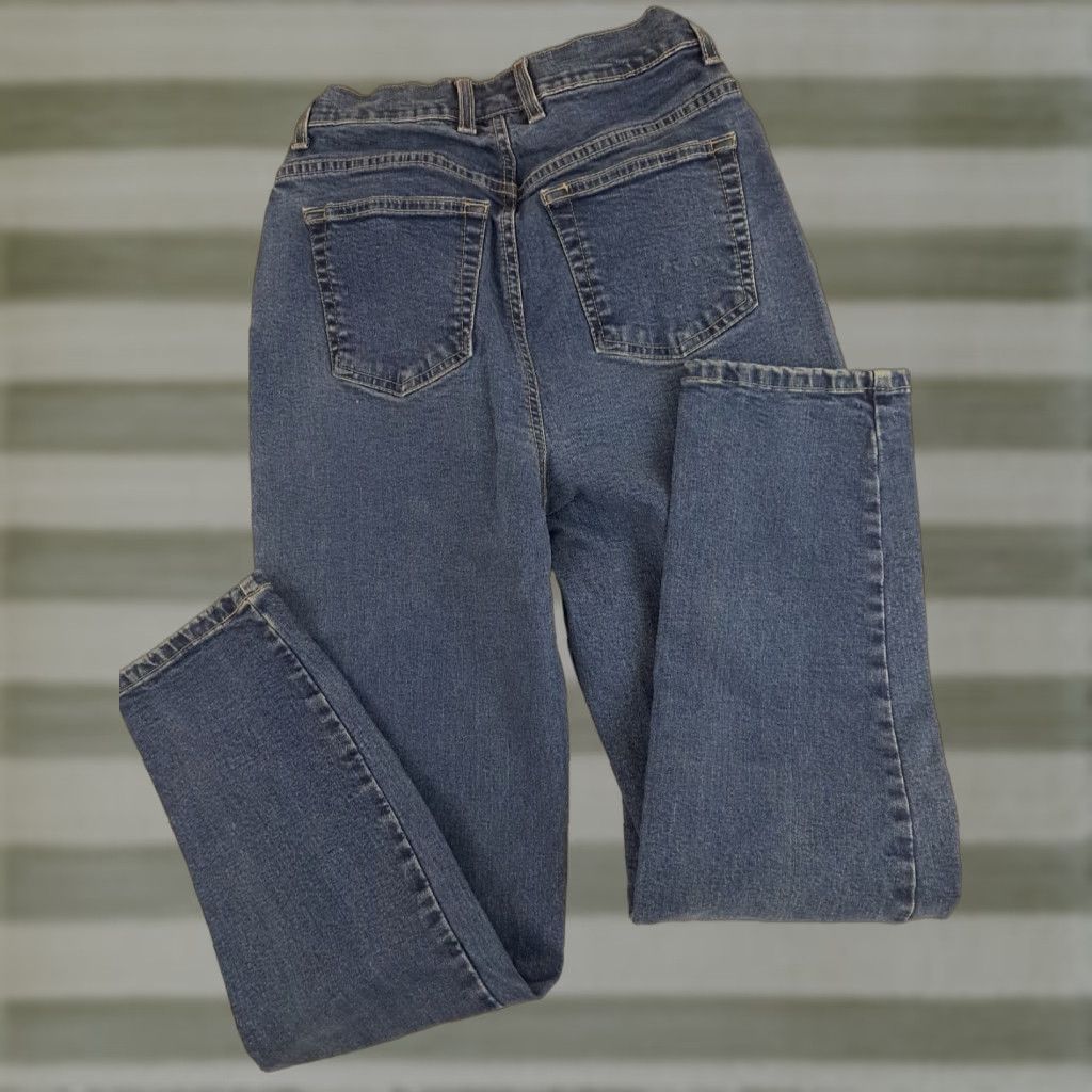 Vintage VINTAGE St. John's Bay Jeans Shirt Denim Blue 4 Petite Womens Girls? Size 27" / US 4 / IT 40 - 1 Thumbnail