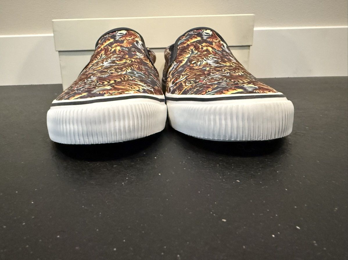 Kenzo Kenzo Paris Velvet E17 Canvas Flying Tiger Slip On Shoes Size US 11.5 / EU 44-45 - 9 Thumbnail
