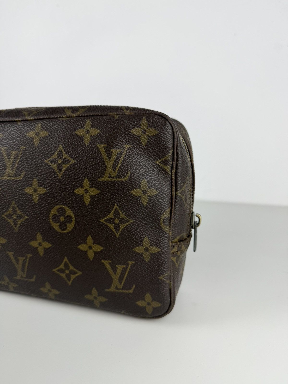 Louis Vuitton Vintage 80s Louis Vuitton monogram trousse 23 toiletry bag Size ONE SIZE - 8 Thumbnail