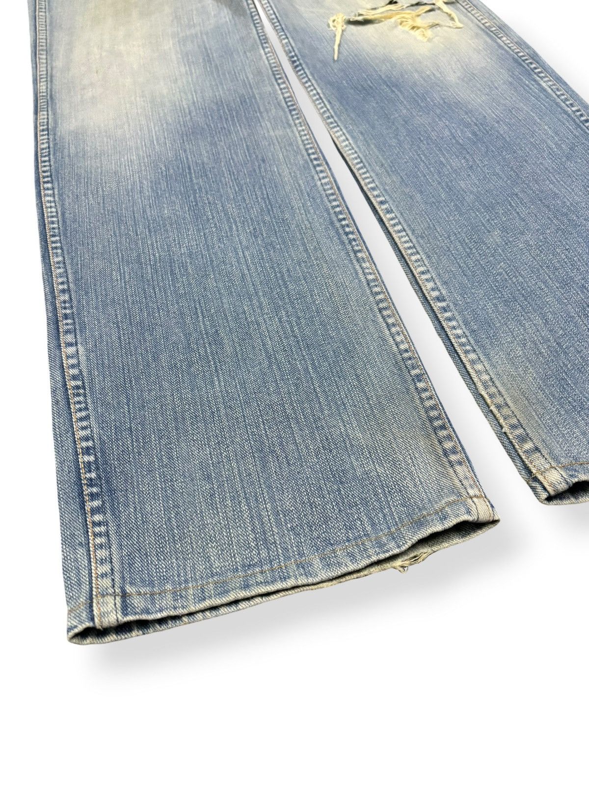 Wrangler Vintage Y2K Wrangler Blue Wash Faded Distressed Jeans Size US 34 / EU 50 - 6 Thumbnail