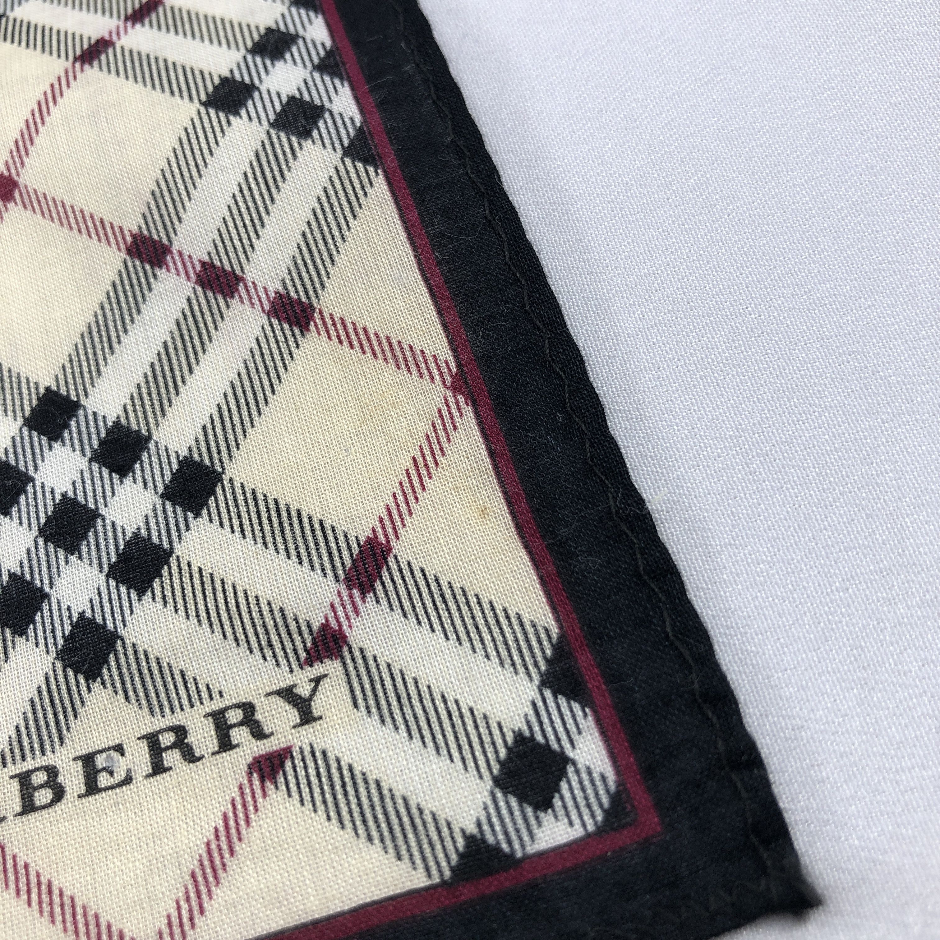 Burberry Burberry Nova Check Handkerchief Neckerchief Bandana H2997 Size ONE SIZE - 6 Thumbnail