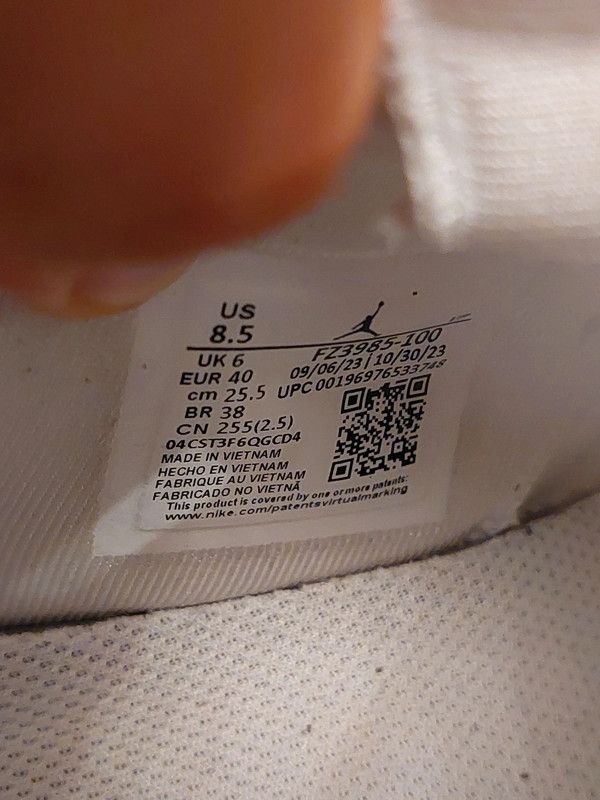 Nike Buty damskie sportowe Jordan rozm 40 Size US 9 / IT 39 - 8 Thumbnail