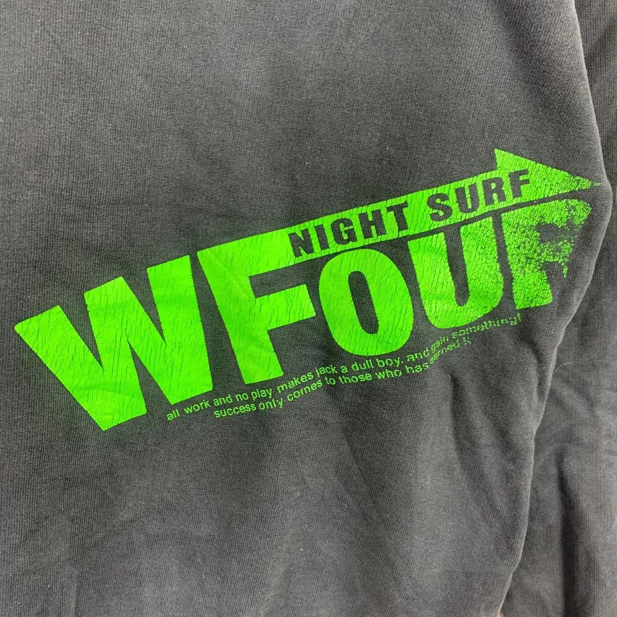 Vintage Vintage W4 NIGHT SURF Sexy Bikini Surfing Wave Sweatshirt Size US XL / EU 56 / 4 - 11 Thumbnail