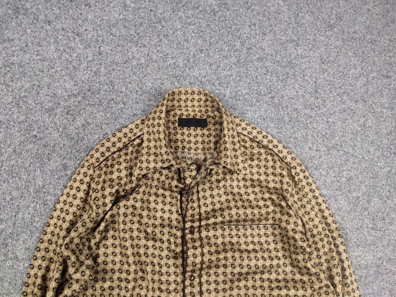 Nicole Farhi Nicole Farhi Itali Design Gold Pattern button-down shirt Size US L / EU 52-54 / 3 - 4 Thumbnail
