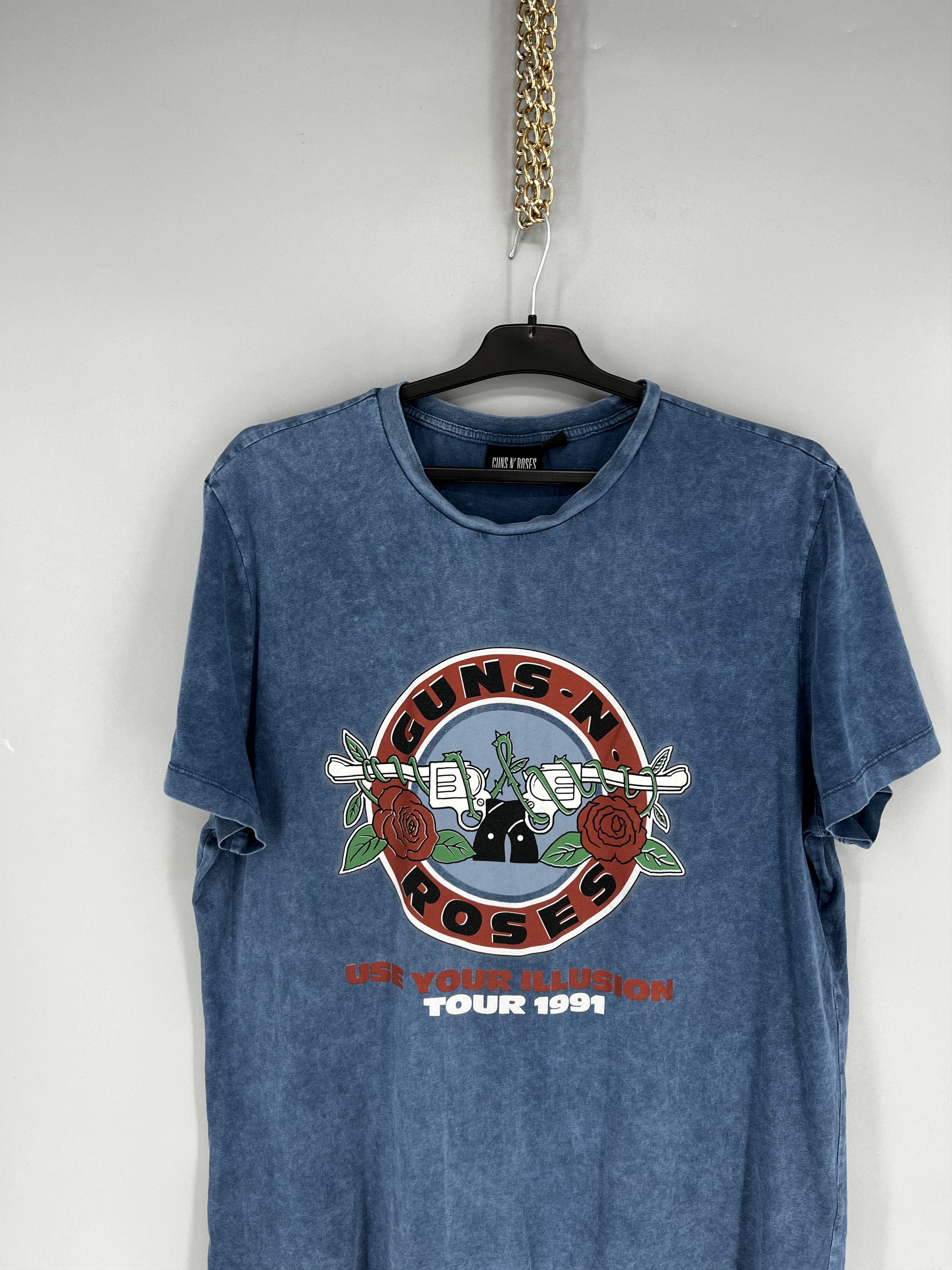 Band Tees Guns N Roses Use Your Illusion Band Vintage Tshirts Size L Size US L / EU 52-54 / 3 - 6 Thumbnail
