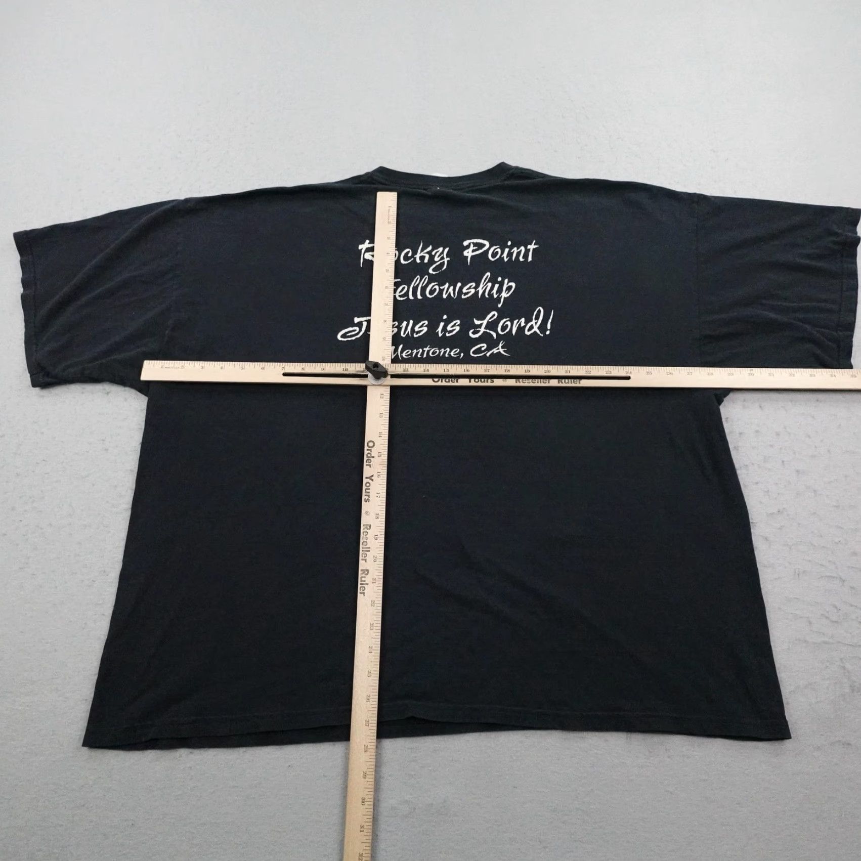 Gildan VINTAGE Gildan Heavy Cotton T-Shirt Mens 3XL Black Breaking Thru Darkness Jesus Is Light 90s Shirt Size US XXL / EU 58 / 5 - 6 Thumbnail
