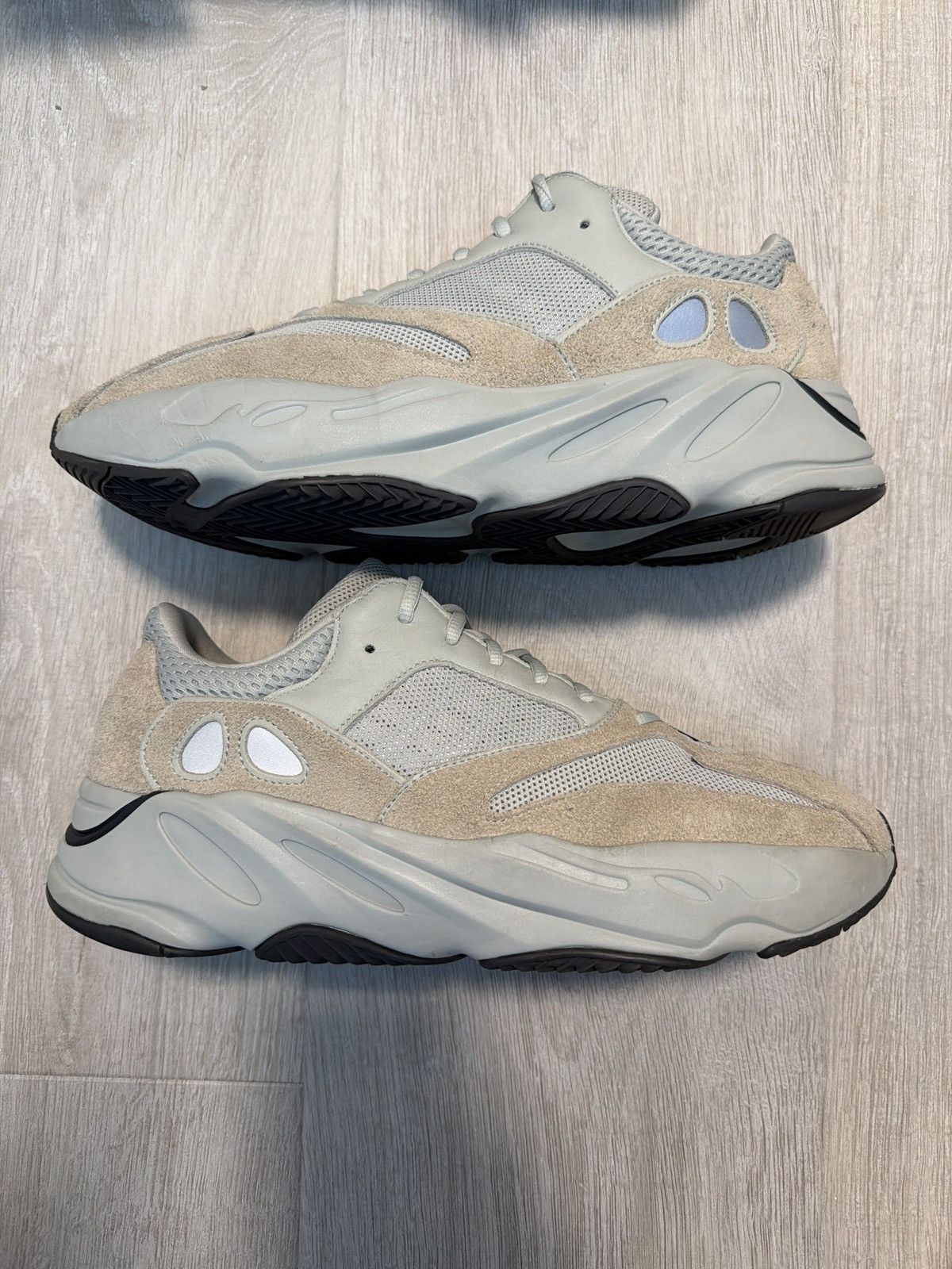 Yeezy adidas Yeezy Boost 700 ‘Salt’ Size US 13 / EU 46 - 3 Thumbnail