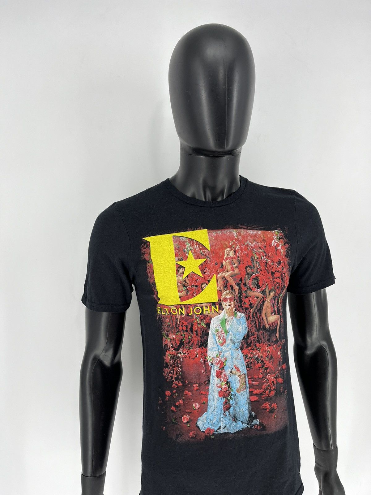 Band Tees Vintage Elton John Rocket Man Promo T-shirt Size S Size US S / EU 44-46 / 1 - 3 Thumbnail