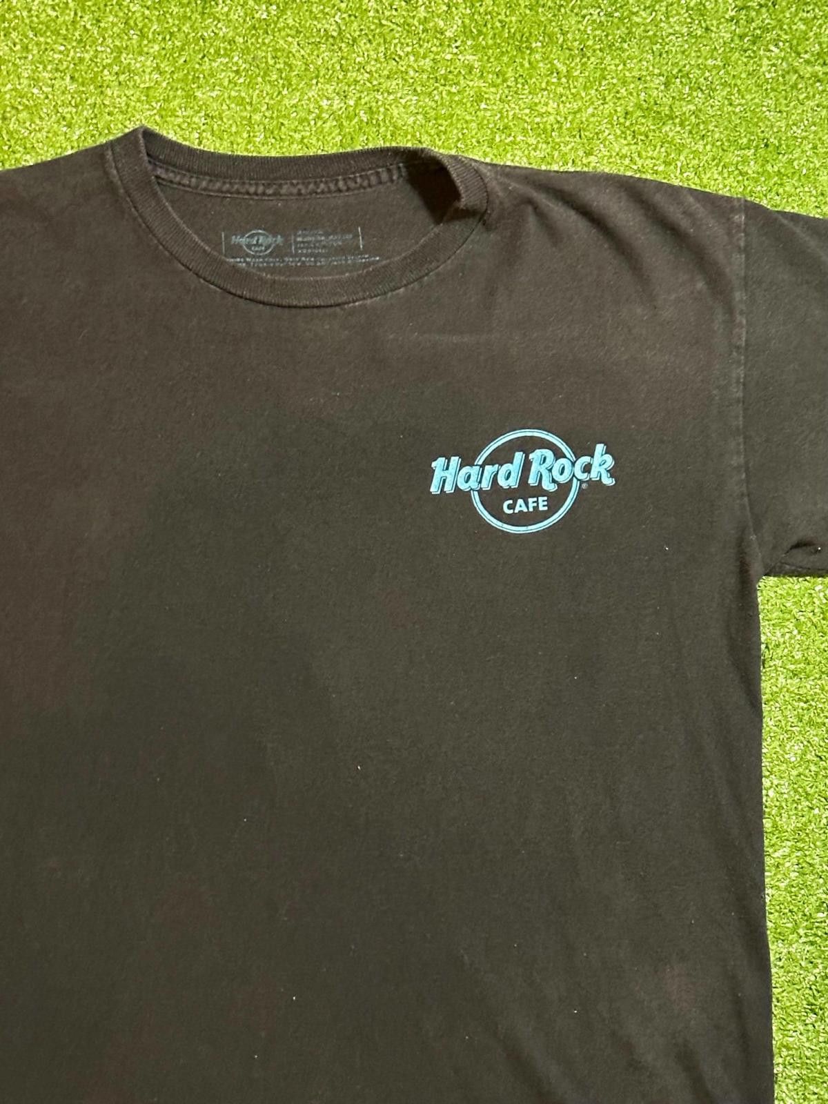 Hard Rock Cafe Hard Rock Cafe Nassau Bahamas Pirate Guitar T-Shirt Size ONE SIZE - 2 Thumbnail